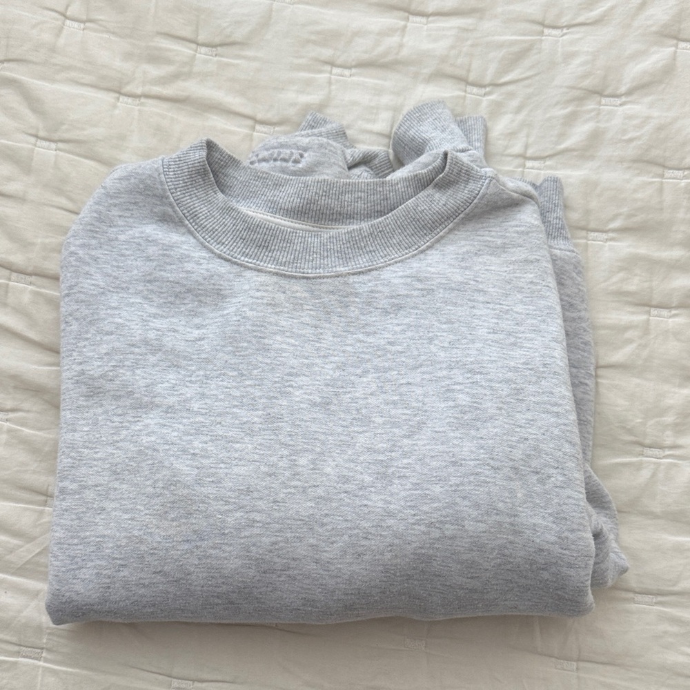 SKIMS heather grey crewneck